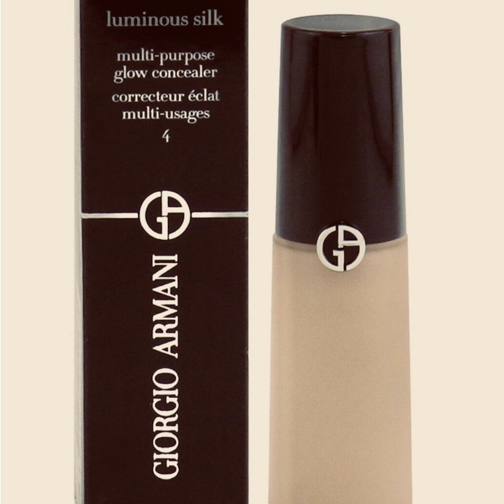 Giorgio Armani
Luminous Silk Concealer 4